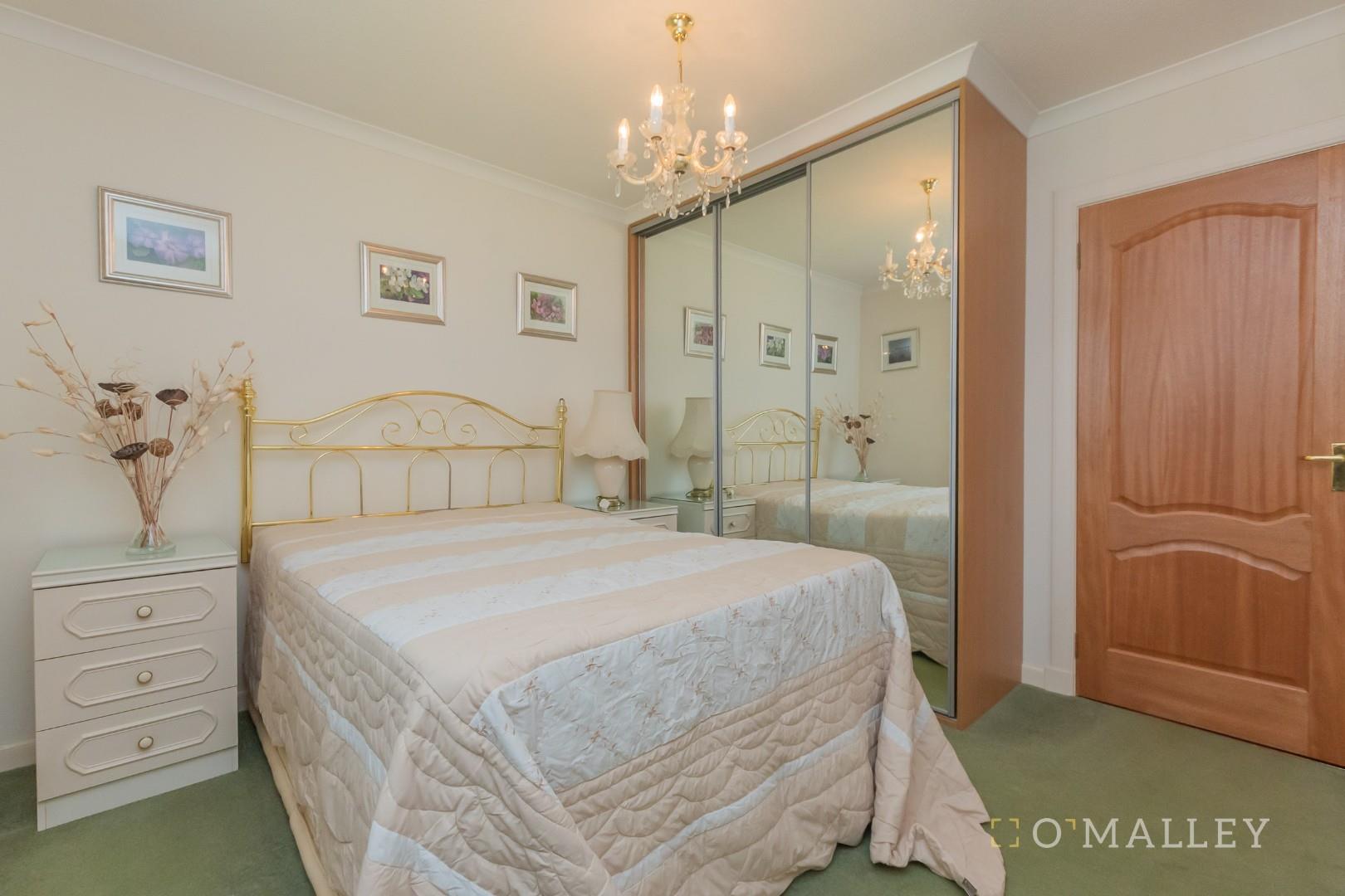 26. Bedroom 3 2.jpg